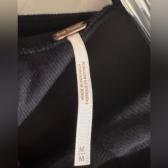 FP Long Sleeve V-Neck Top - Picture 2 of 7